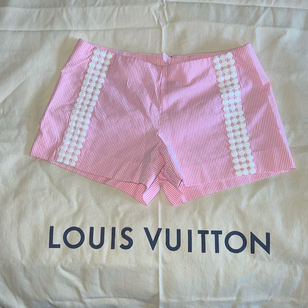 Lilly Pulitzer seersucker size 0 pink and white striped shorts